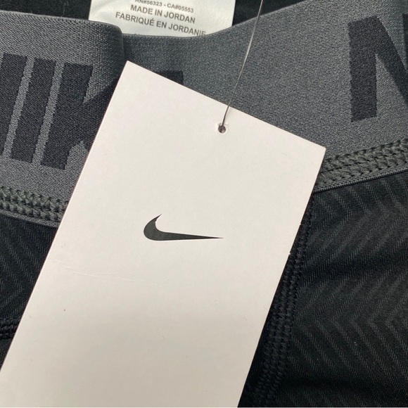NWT Nike Men’s Dri-Fit Training Tights Black & Gray Size Small - Picture 4 of 8